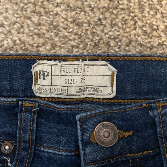 free people busted knee skinny jeans - Picture 2 of 3